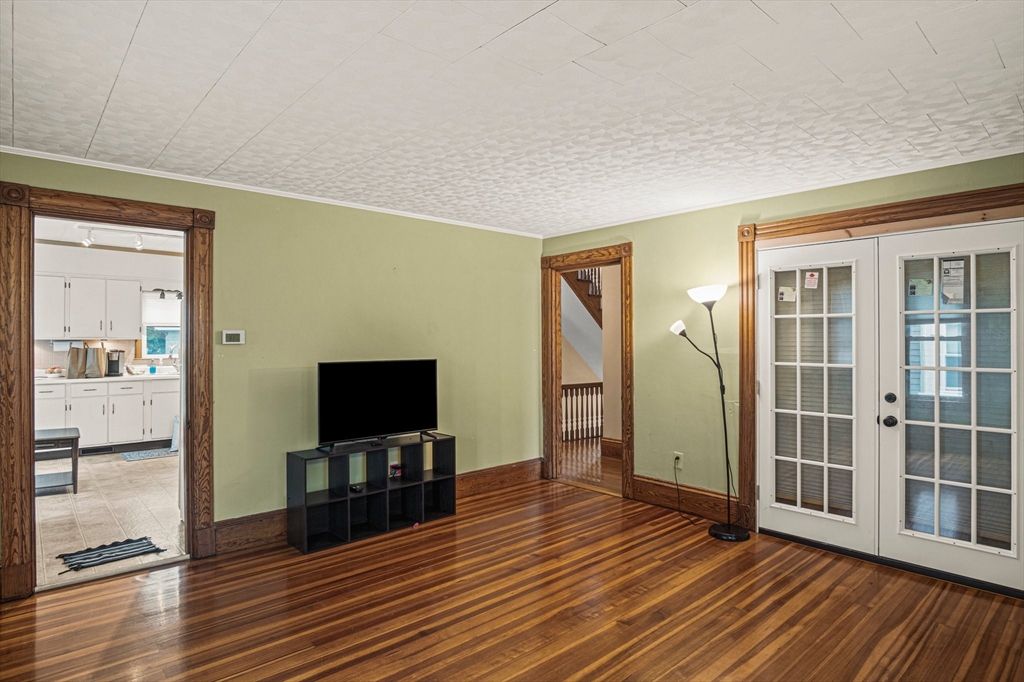 404 Pleasant Street # 2