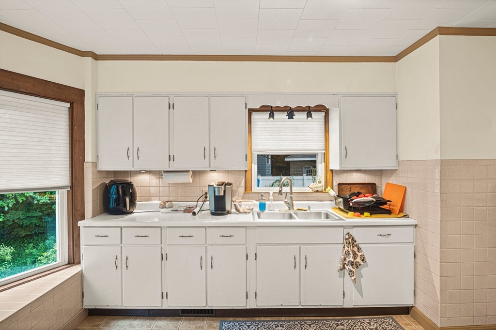 404 Pleasant Street # 2