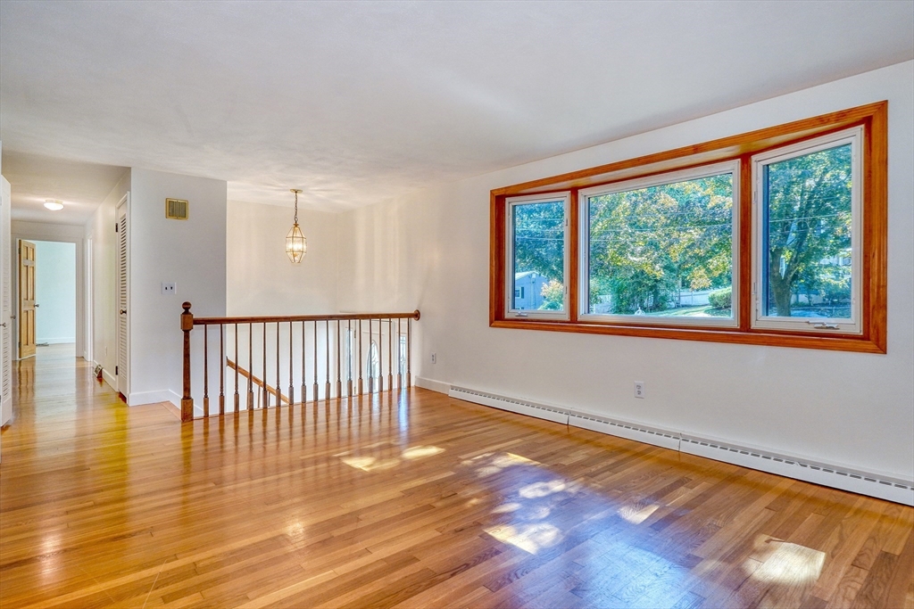 12 Indian Lane