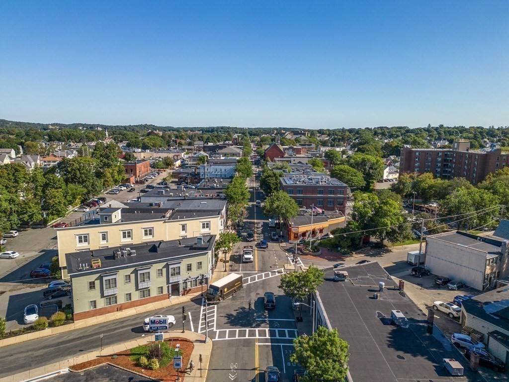 340 Main St # 703
