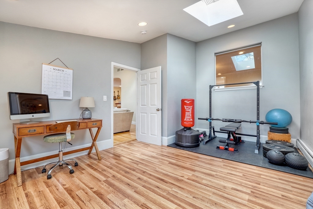 35 Woodcrest Dr