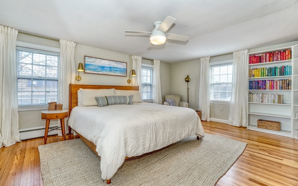 35 Woodcrest Dr
