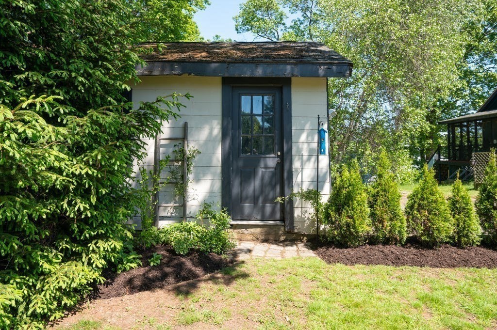 42 Eastern Ave