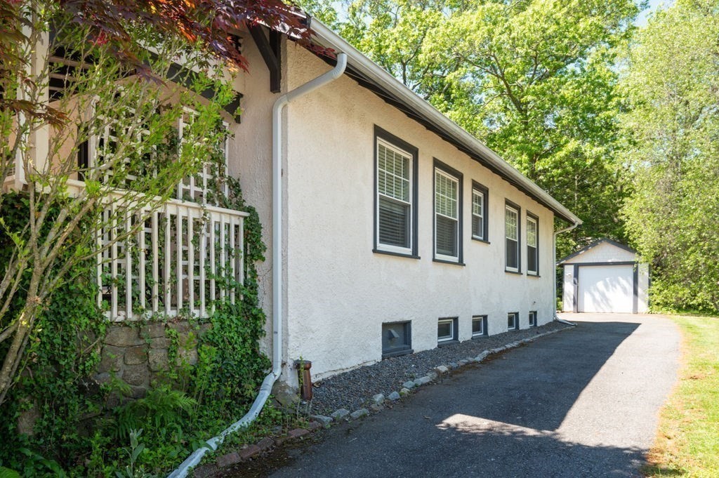 42 Eastern Ave