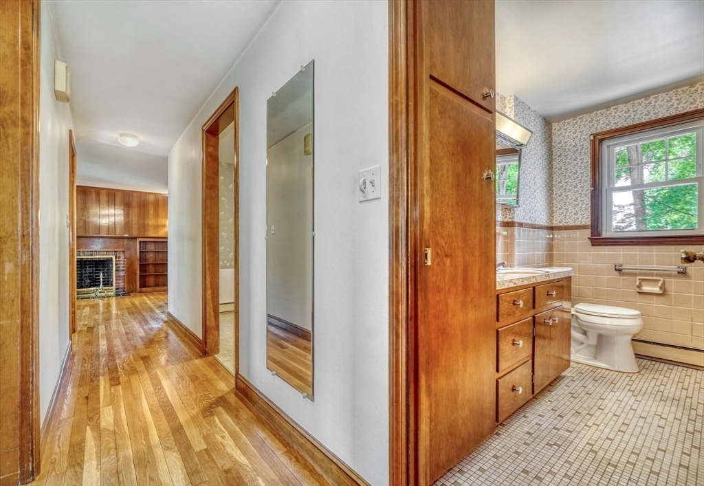 88 Hesseltine Avenue