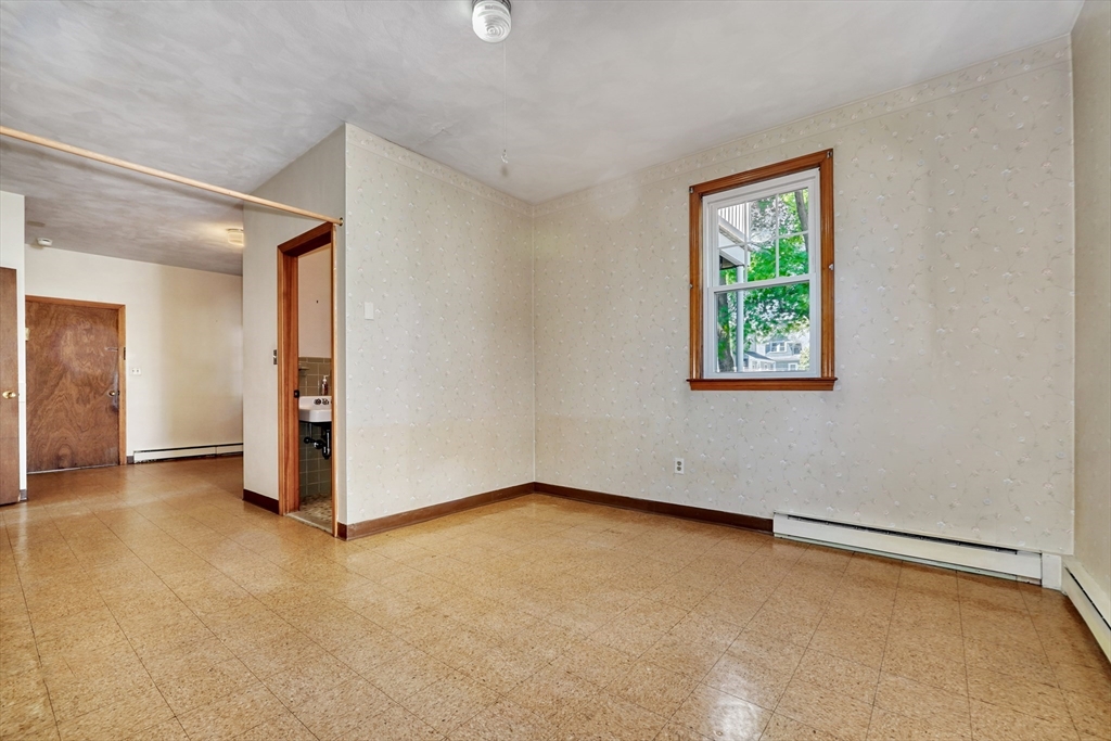 88 Hesseltine Avenue