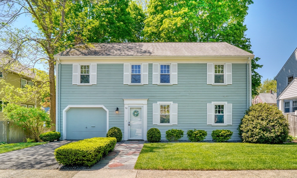 88 Hesseltine Avenue