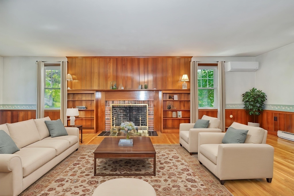 88 Hesseltine Avenue