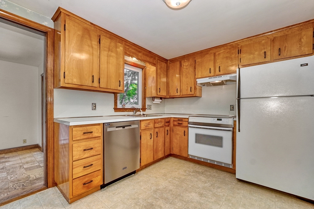 88 Hesseltine Avenue