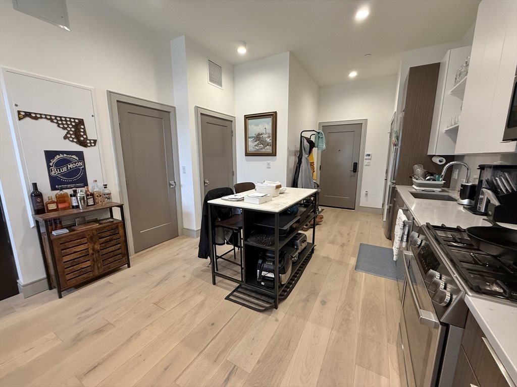 101 N Beacon St # 101