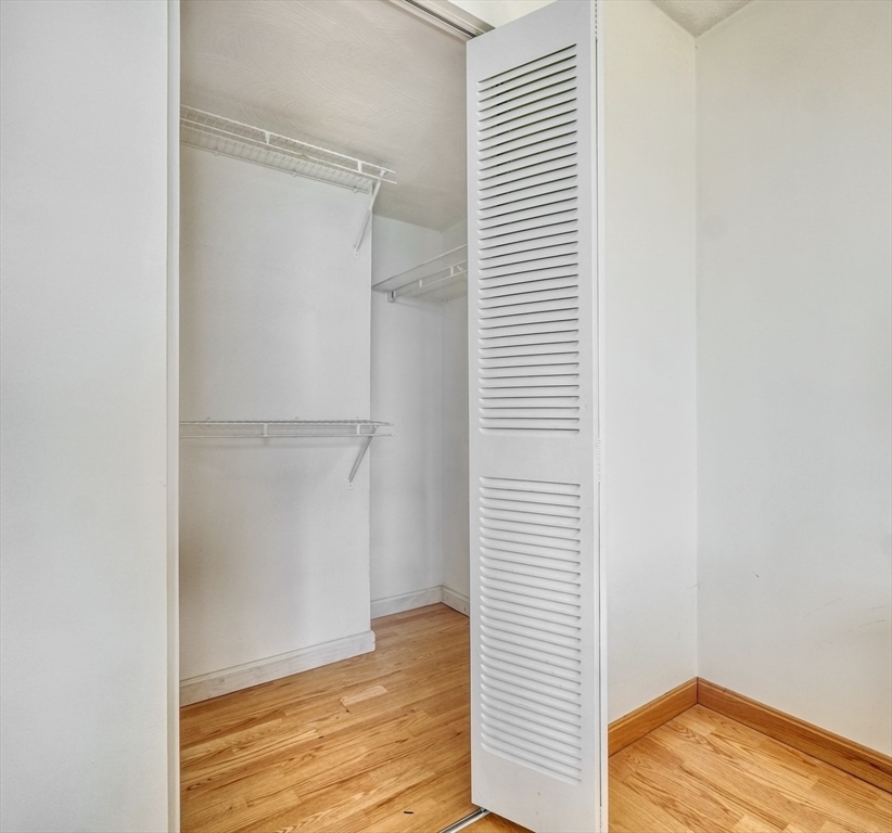 49 Melrose St Unit: 7F