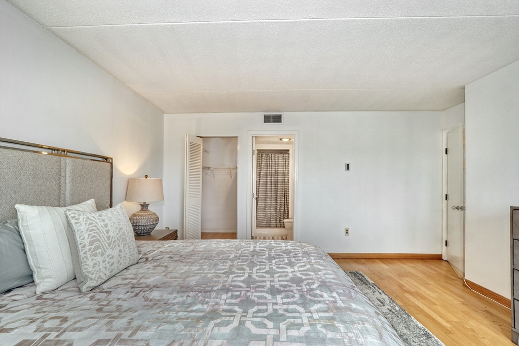 49 Melrose St Unit: 7F