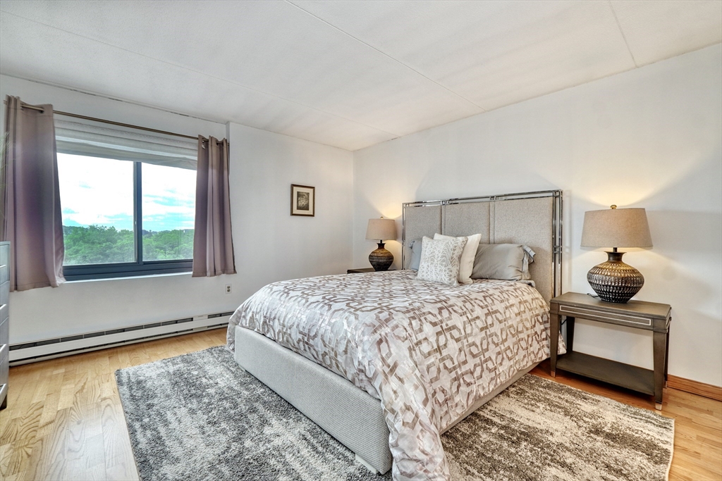 49 Melrose St Unit: 7F