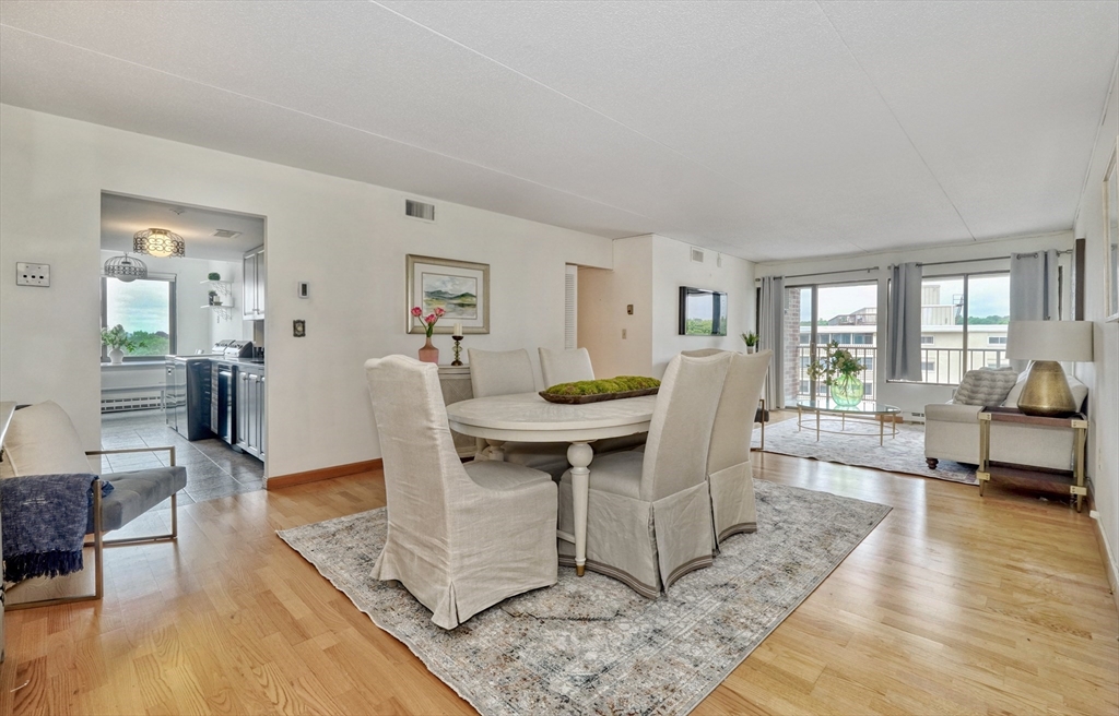 49 Melrose St Unit: 7F