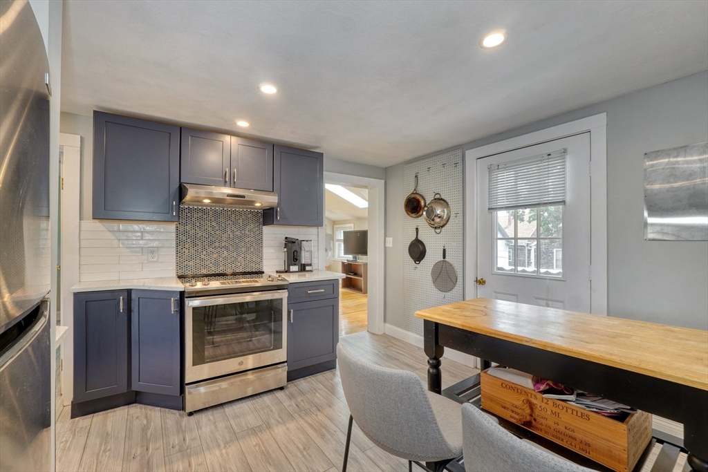 36 Wallis Street # 4
