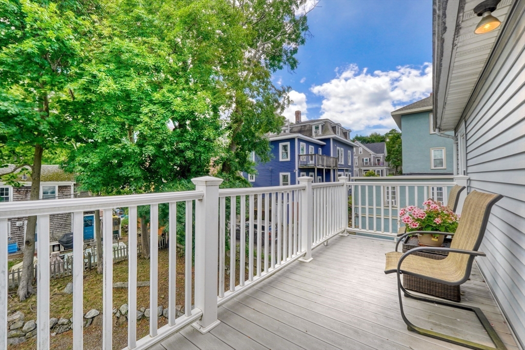 36 Wallis Street # 4