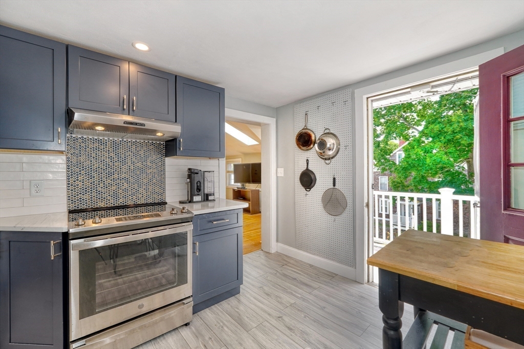 36 Wallis Street # 4