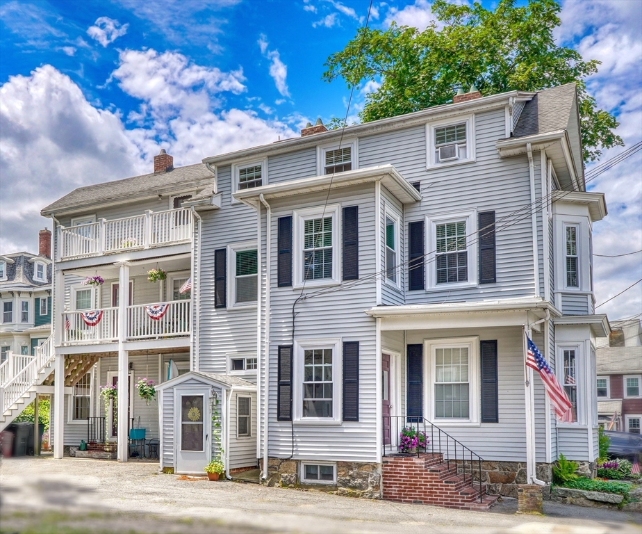 36 Wallis Street # 4