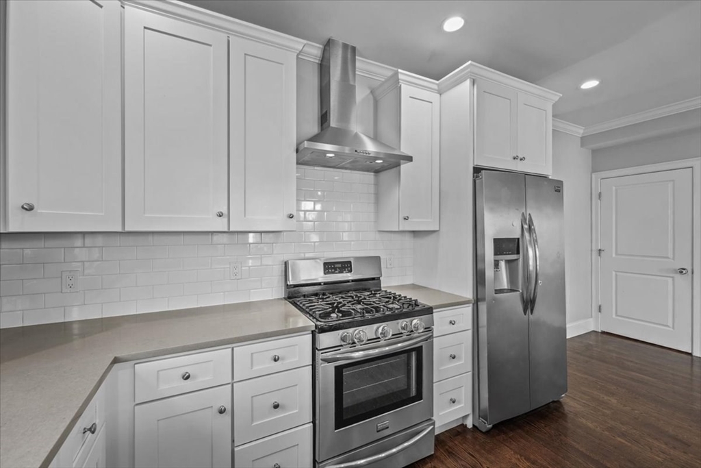 407 Pleasant St. # 1A, Melrose Unit: 1A