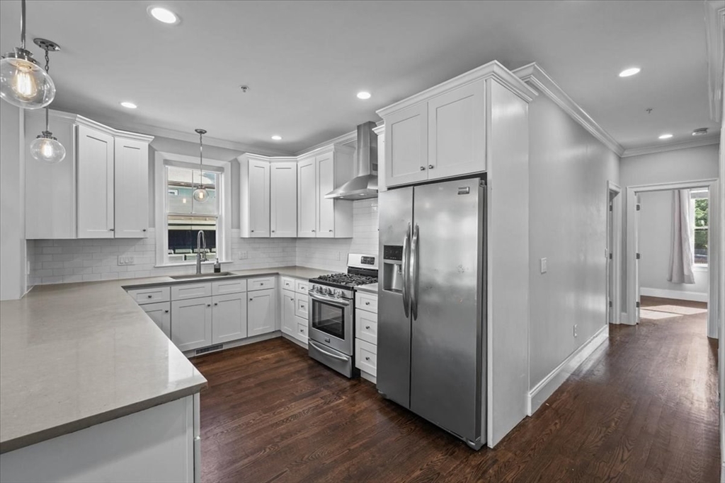 407 Pleasant St. # 1A, Melrose Unit: 1A