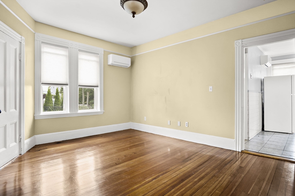 263 Riverside Ave # 1