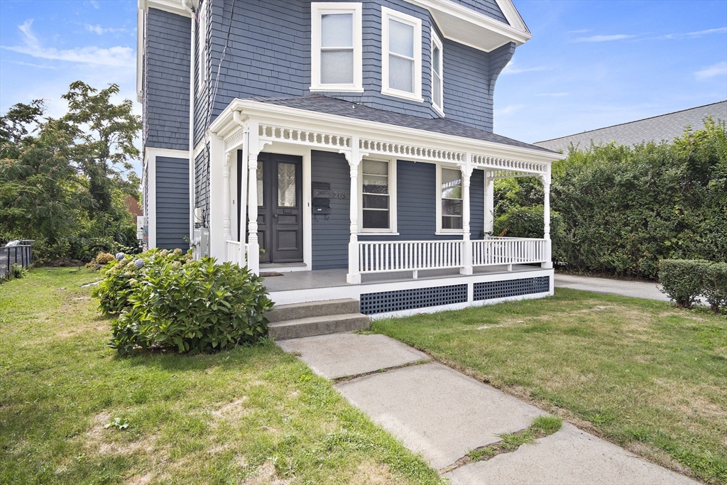 263 Riverside Ave # 1