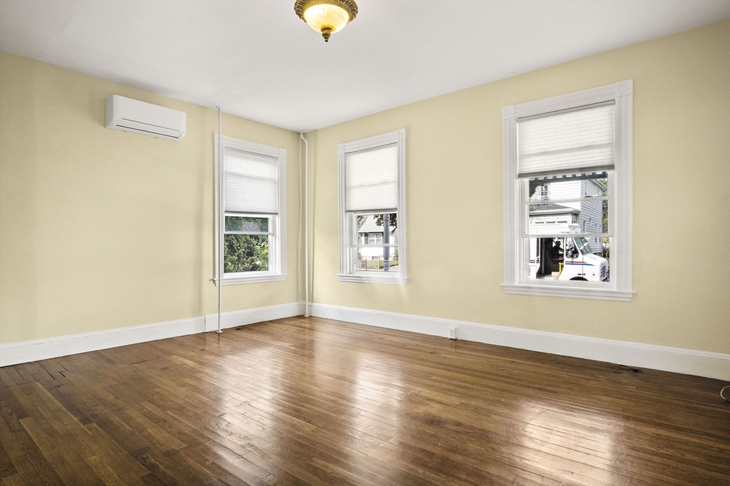 263 Riverside Ave # 1