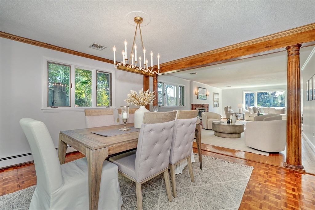 118 North Woodcrest Drive