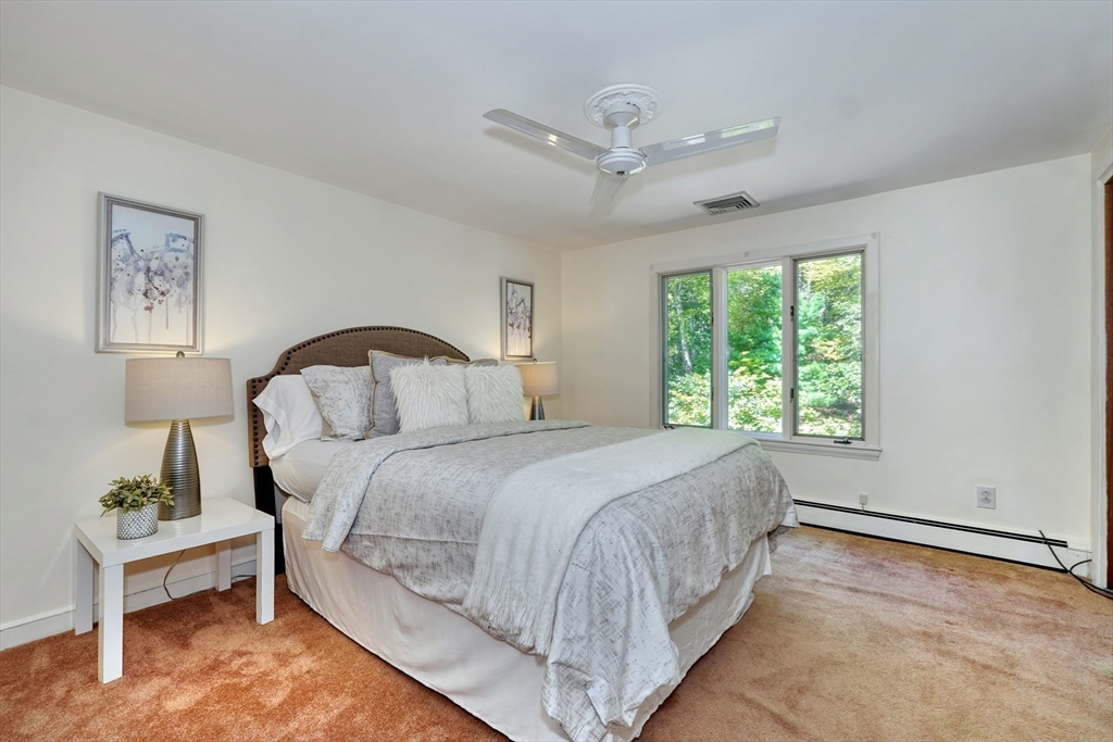 118 North Woodcrest Drive