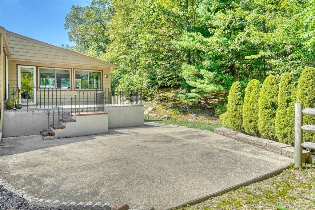 118 North Woodcrest Drive