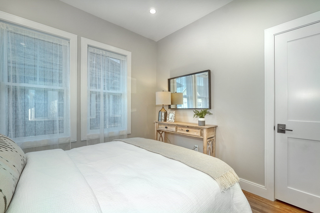 114-116 West Wyoming # 2