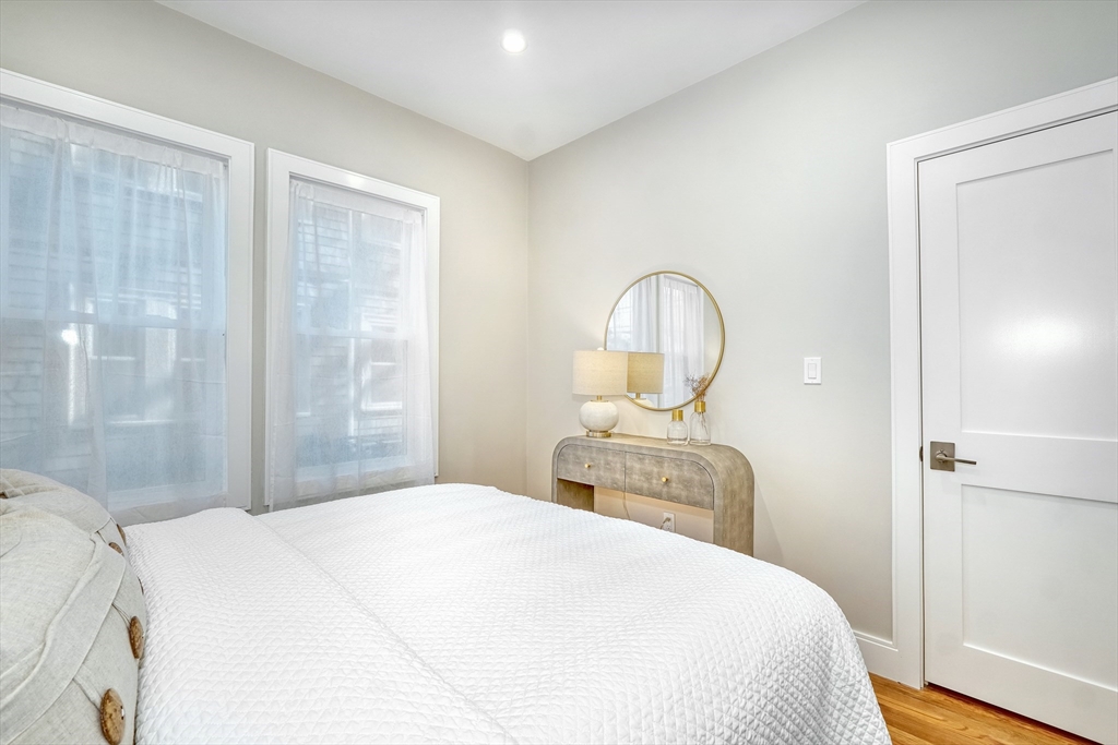 114-116 West Wyoming Ave # 1