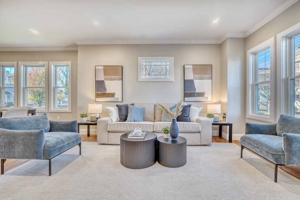 114-116 West Wyoming Ave # 1