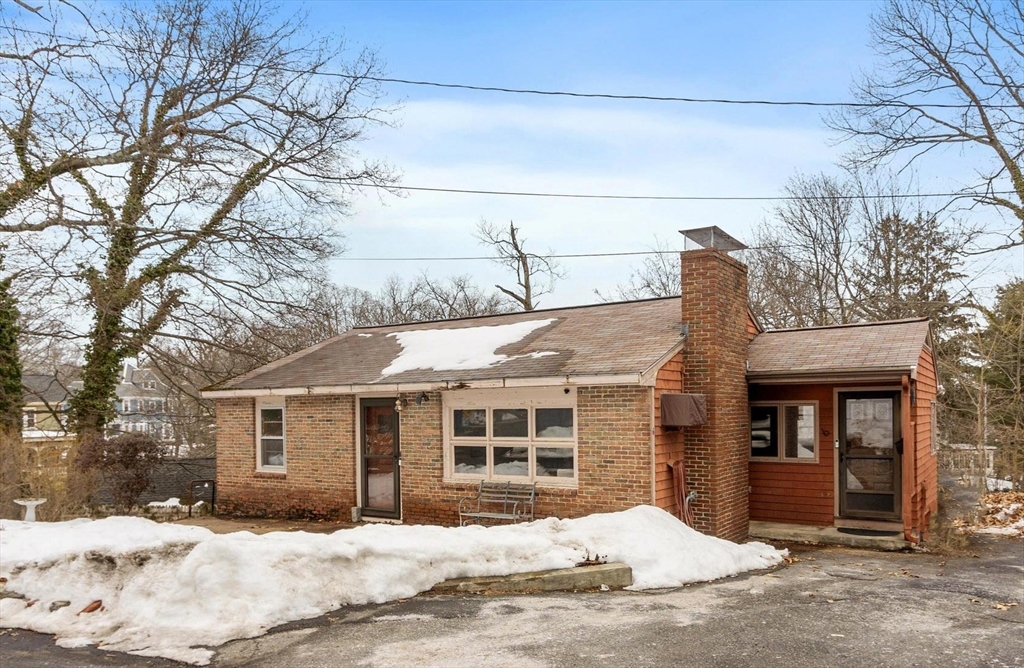 6 Colby Terrace