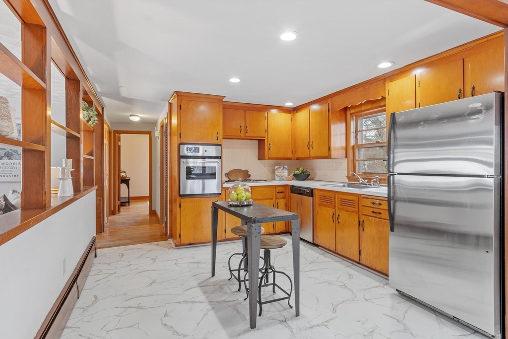6 Colby Terrace