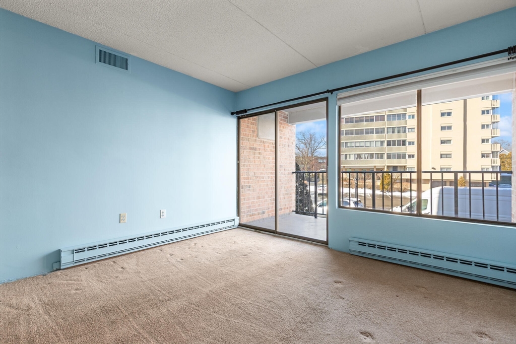 49 Melrose Street Unit: 1F