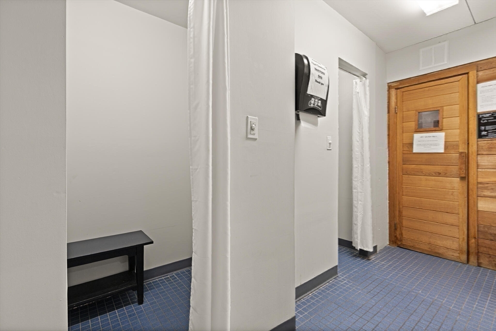 49 Melrose Street Unit: 1F