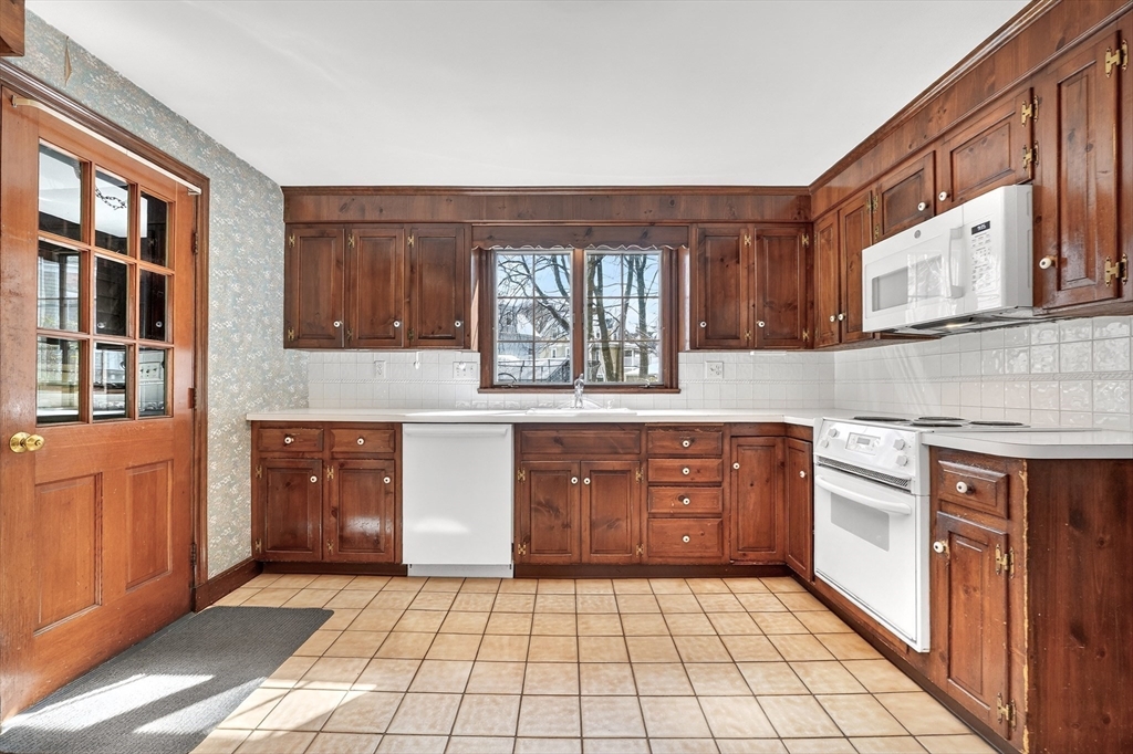 155 Bellevue Avenue