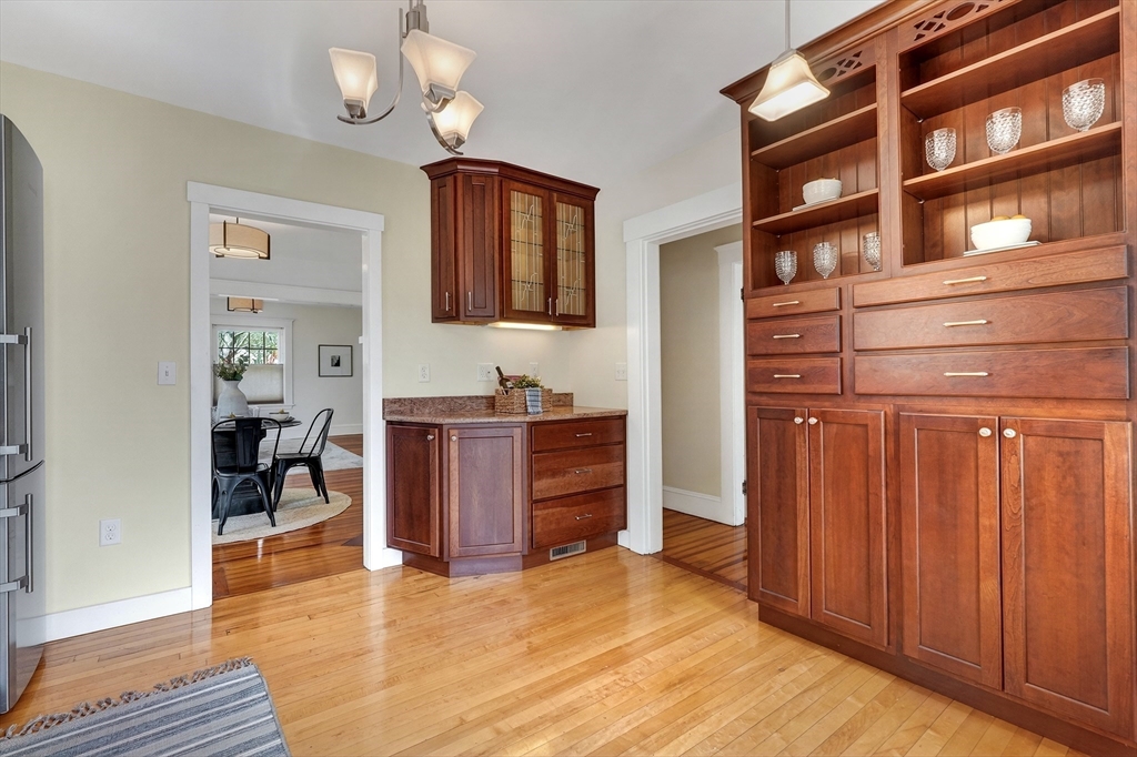 15 Boardman Ave