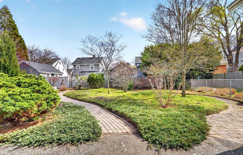 15 Boardman Ave