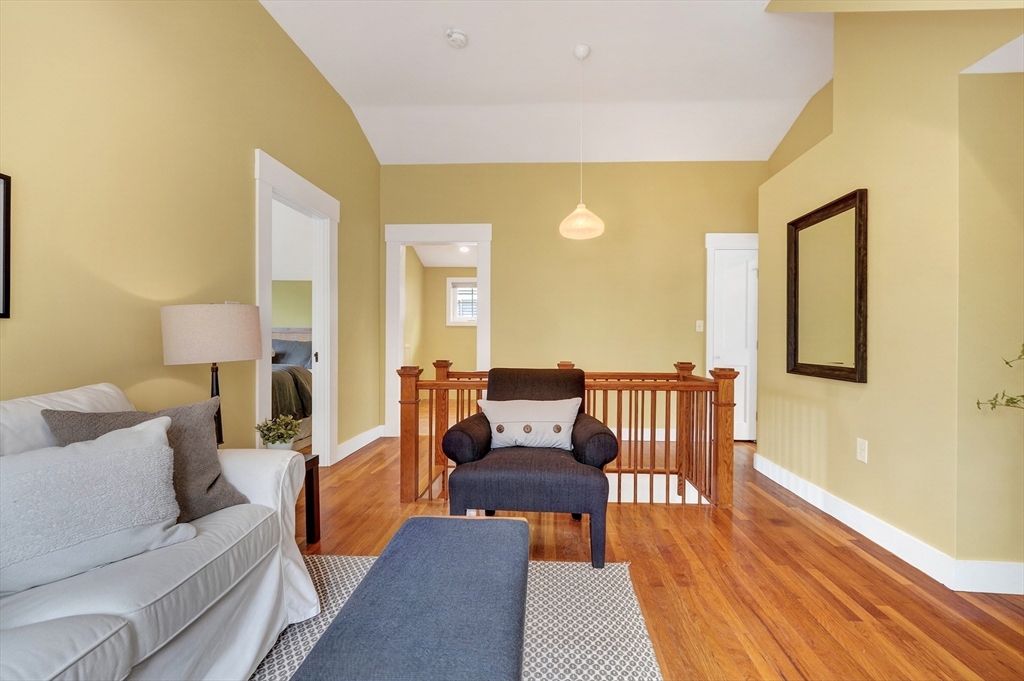 15 Boardman Ave