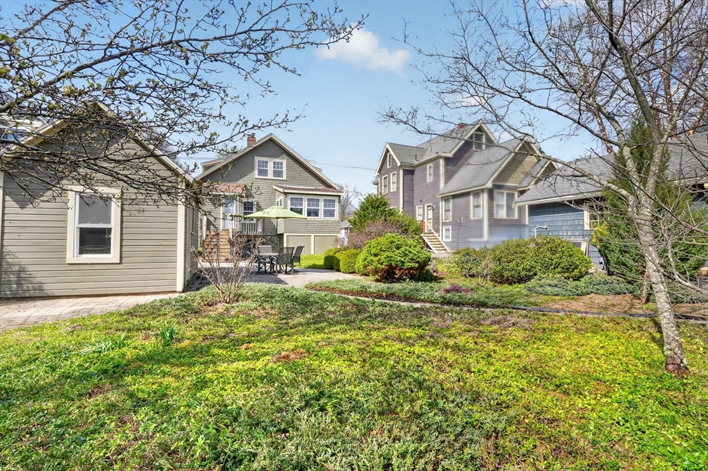 15 Boardman Ave