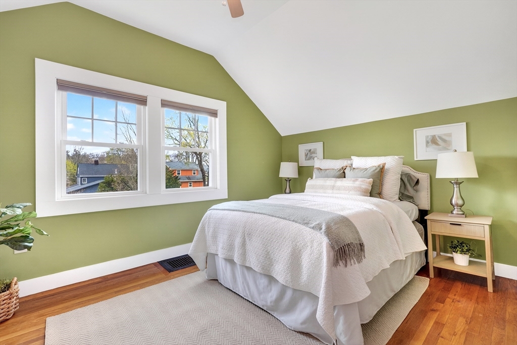 15 Boardman Ave