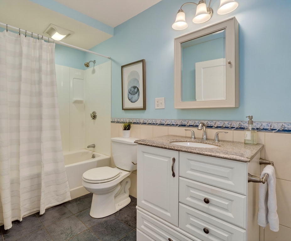 15 Boardman Ave