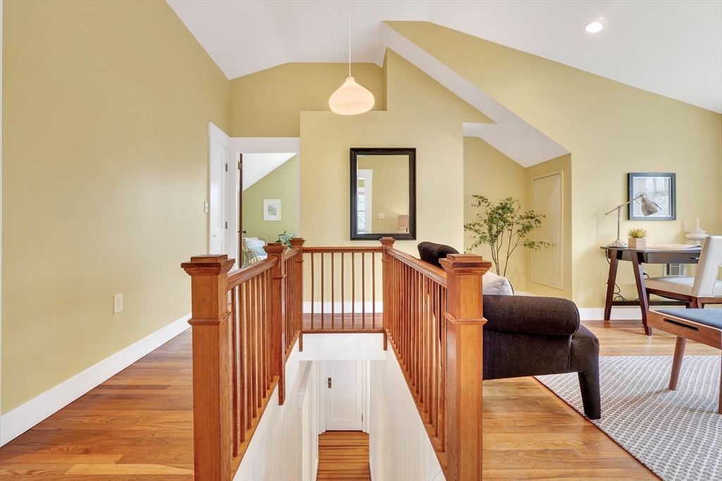 15 Boardman Ave
