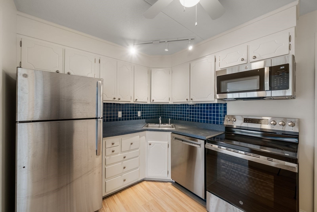 53 Melrose St Unit: 5H