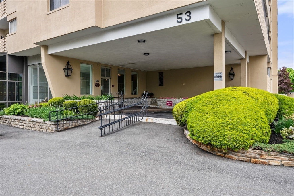 53 Melrose St Unit: 5H