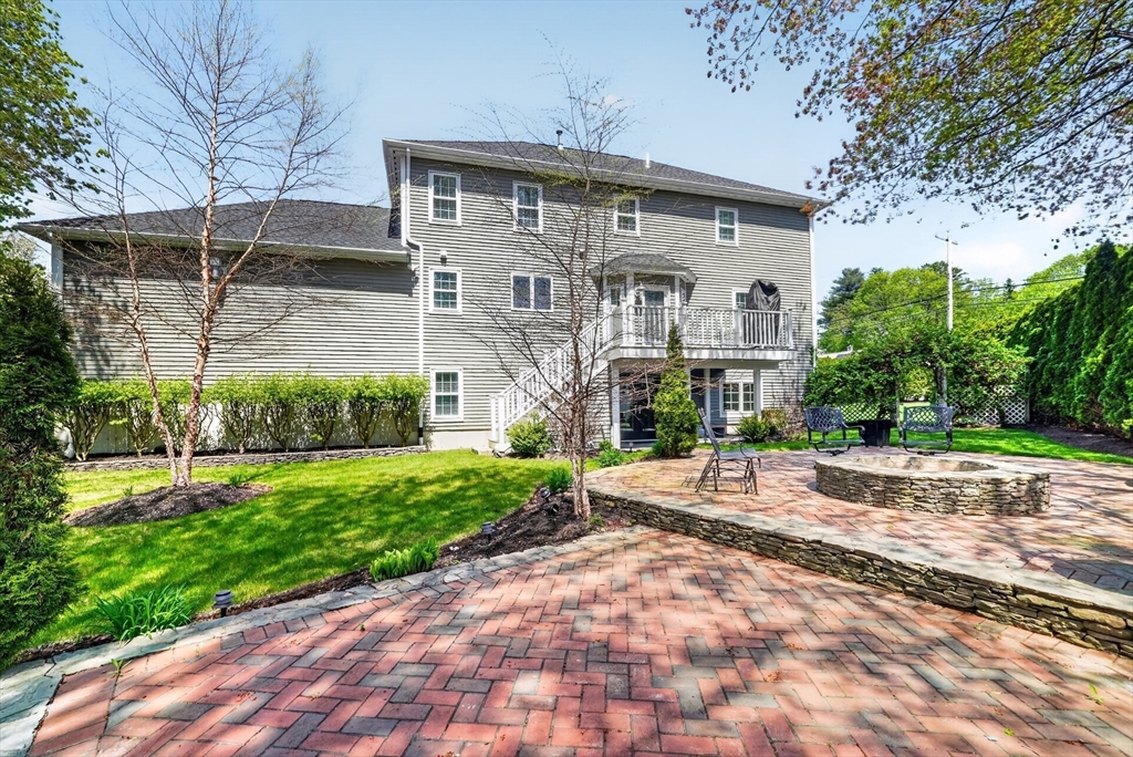 2 Heritage Lane