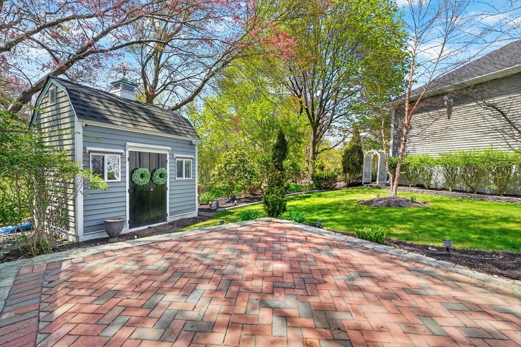 2 Heritage Lane