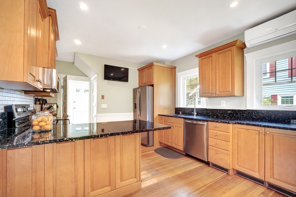 45 Maple Rd